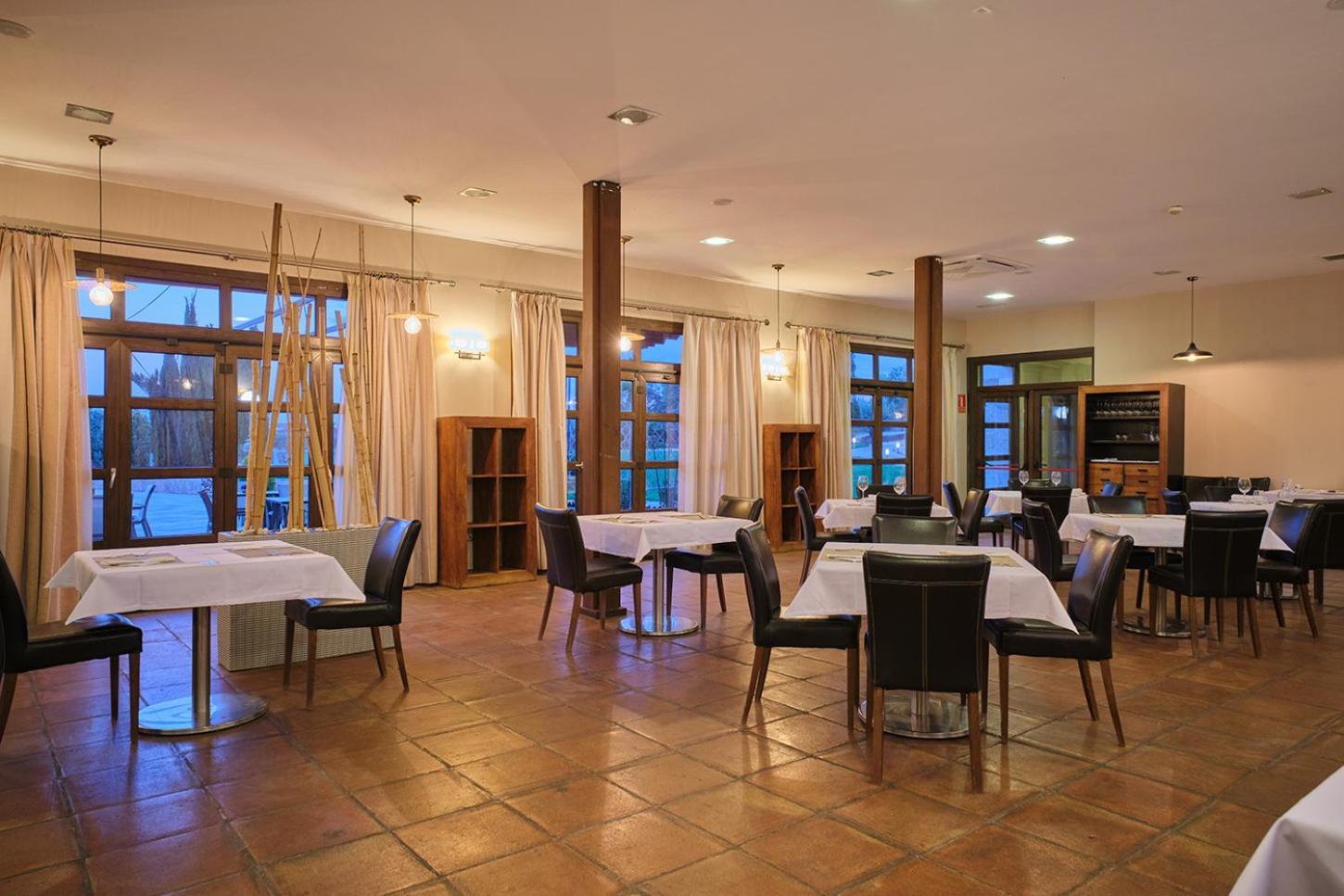 Hotel Spa Villa Nazules Chueca Dış mekan fotoğraf