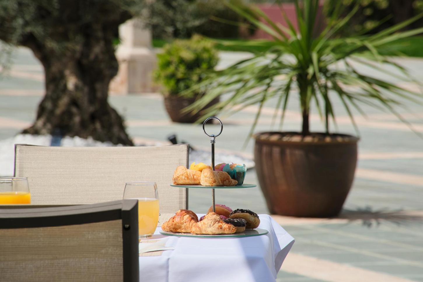 Hotel Spa Villa Nazules Chueca Dış mekan fotoğraf